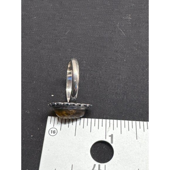 Vintage Sterling Silver Ring With Amber Oval Stone & Decorative Bezel Setting - Picture 4 of 11